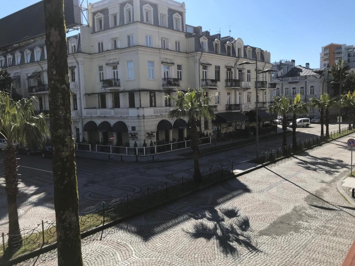 Casa Neptun In Old Batumi Leilighet Eksteriør bilde